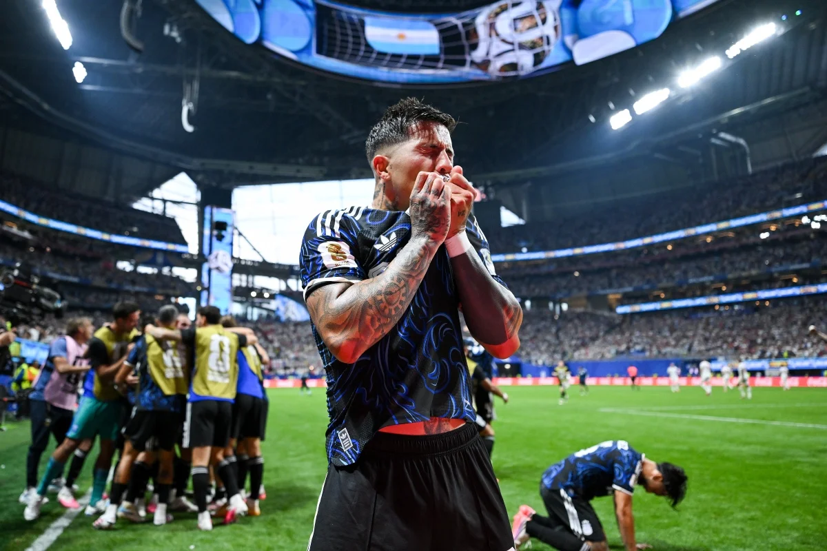 Web celebra expulsão de jogador argentino na final da Copa do Mundo