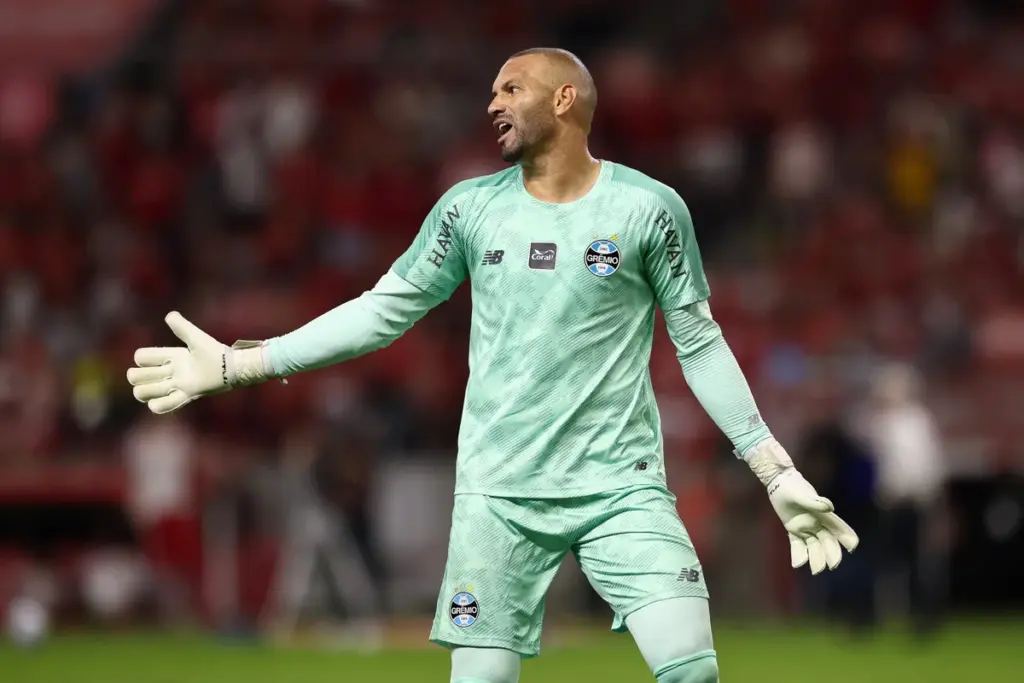 Weverton, do Grêmio, classifica altitude de La Paz como "desleal"