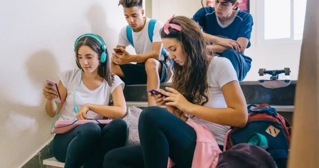 IA e TikTok estão comprometendo preparo real para vestibular e Enem