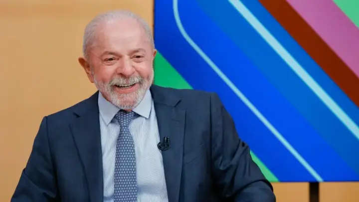 PT oficializa candidatura de Lula à reeleição ao Planalto neste domingo (2)
