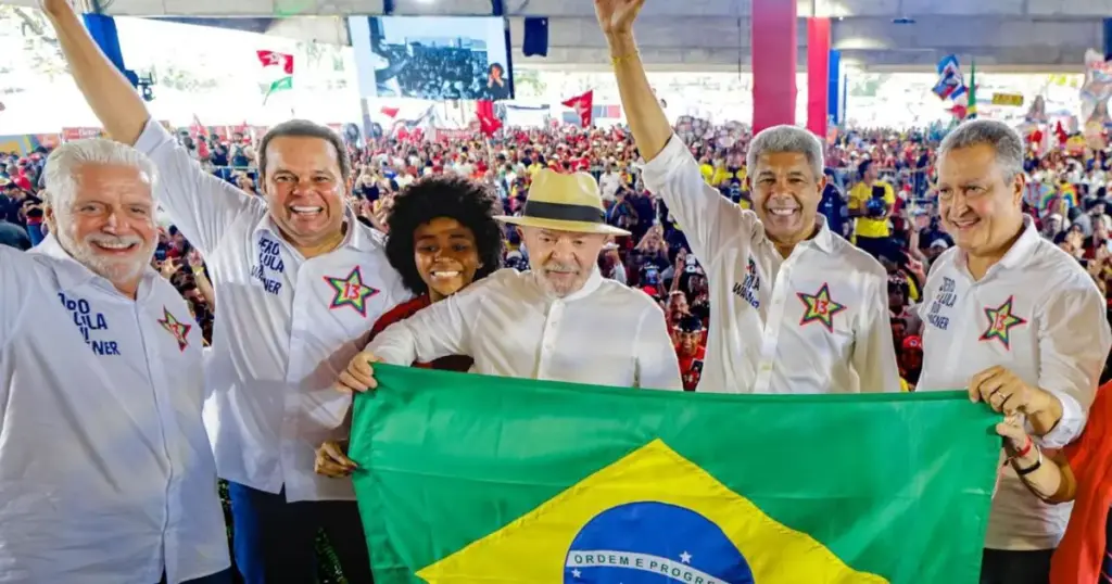 Lula vê “baixo nível” no Senado, pede votos a Jaques na BA e ignora Master