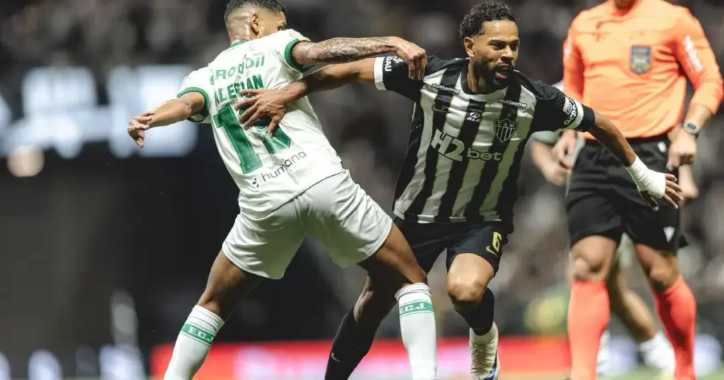 Atlético-MG detona arbitragem contra Juventude e se manifesta sobre Reinier