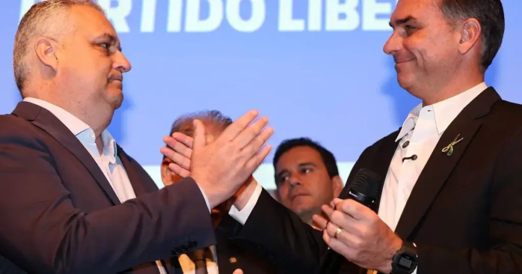 Flávio explica por que desistiu de vice mulher e escolheu Alfredo Gaspar
