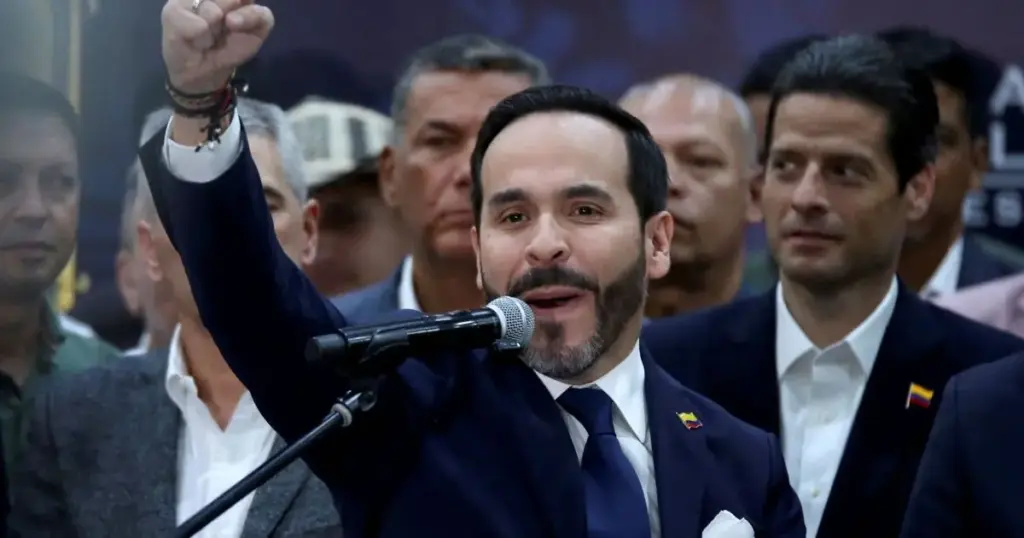 De La Espriella toma posse na Colômbia e promete combate firme ao crime