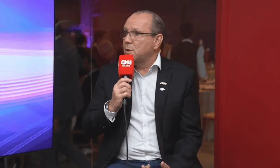 Brasil dificulta o trabalho formal, diz presidente do Sebrae MG