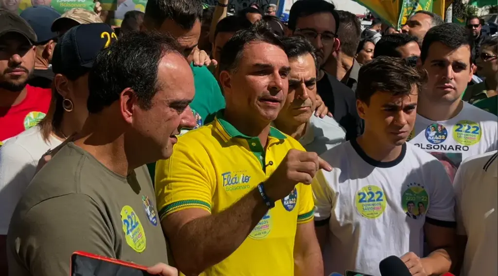 Ao lado de Nikolas, Flávio diz que “quem vence em Minas ganha as eleições”