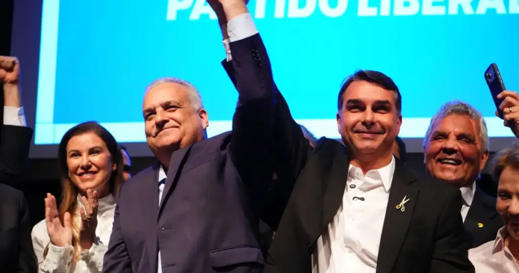 Análise: Flávio não ter uma mulher como vice pode prejudicar a campanha?
