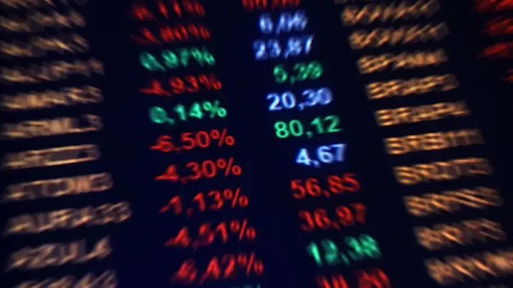 Dólar recua após dados de emprego nos EUA acalmarem temores sobre juros