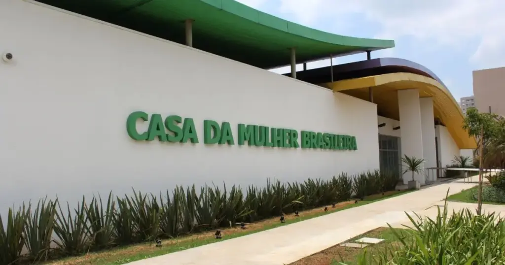 Conheça a Casa da Mulher Brasileira, abrigo que acolhe vítimas de violência