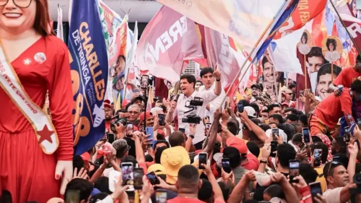 João Campos cita legado do pai ao lançar candidatura ao governo de PE