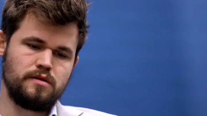 Magnus Carlsen conquista bicampeonato em torneio de xadrez na França