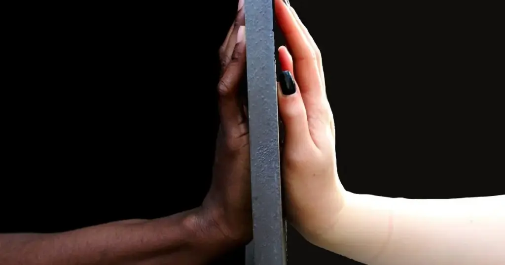 Mulheres negras são as mais afetadas com desemprego no Brasil, diz estudo