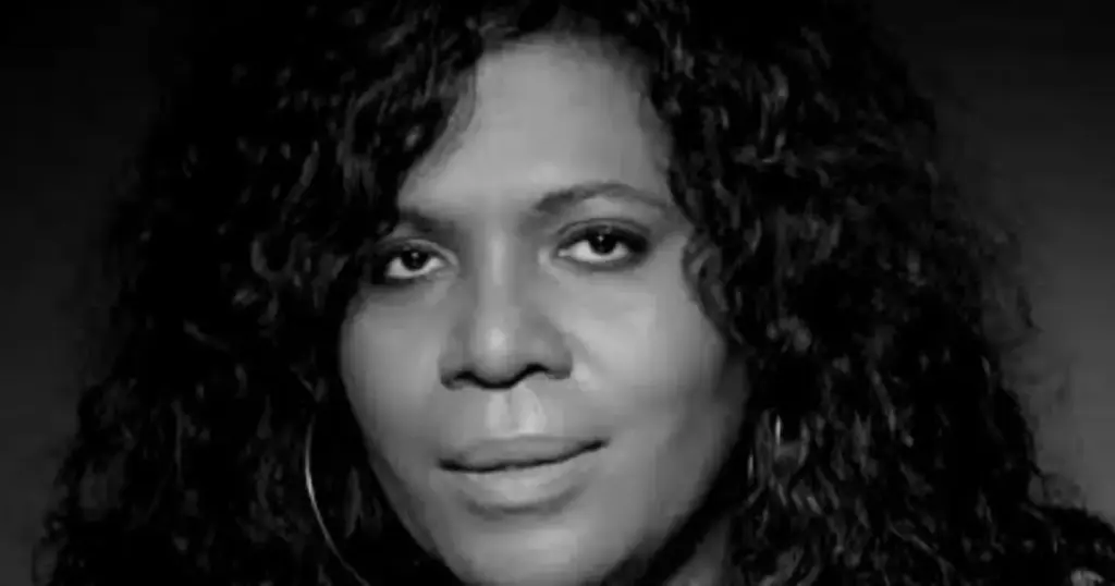 Morre atriz Clodd Dias, de “As Five” e “Manhãs de Setembro”, aos 49 anos