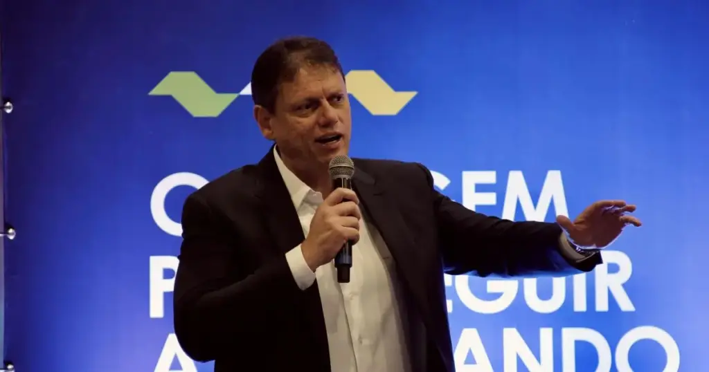 Tarcísio confirma apoio de 38 municípios da Região Metropolitana de SP