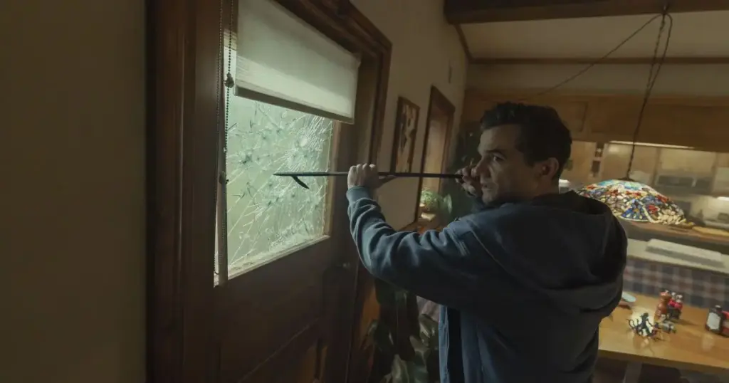Wagner Moura luta contra ameaça invisível em “A Última Casa”; o que esperar
