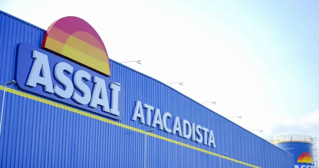 Assaí registra lucro recorrente de R$ 344 milhões no 2° tri, alta de 93,6%