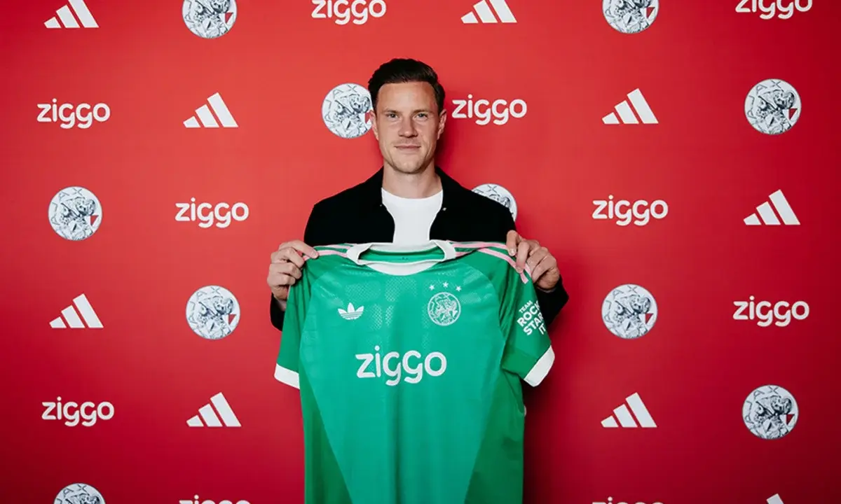 Ajax anuncia a contratação do goleiro Ter Stegen por empréstimo