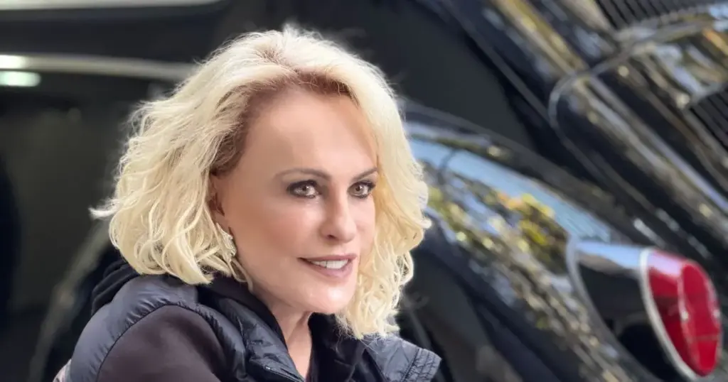Assessoria de Ana Maria Braga nega internação: “Está em casa muito bem”