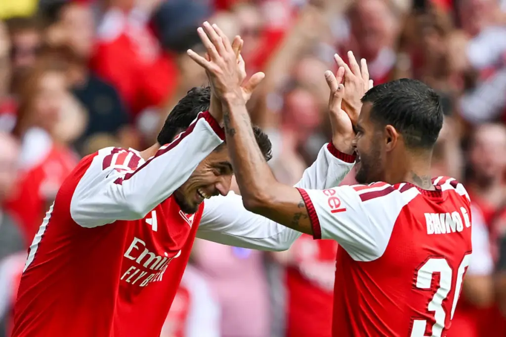 Arsenal domina o City e levanta a taça da Supercopa da Inglaterra
