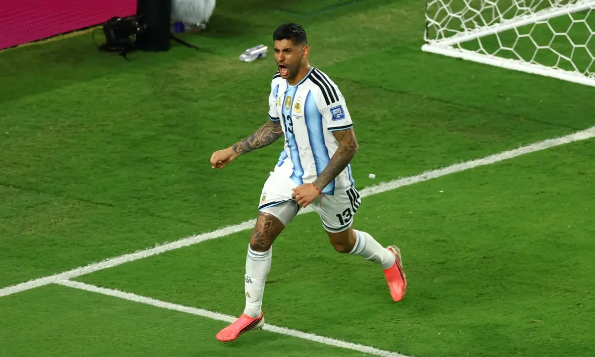 Atlético de Madrid prepara oferta de R$ 178 milhões por Cuti Romero