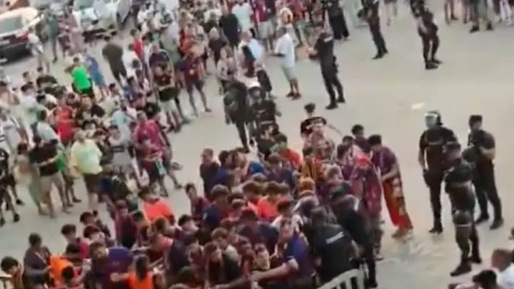 Barcelona lamenta ação policial contra homem com bandeira da Catalunha