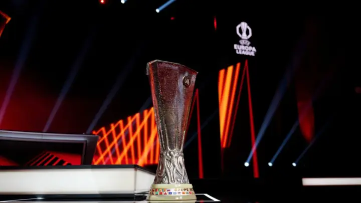 Com Milan x Benfica, veja como ficaram os confrontos da Liga Europa