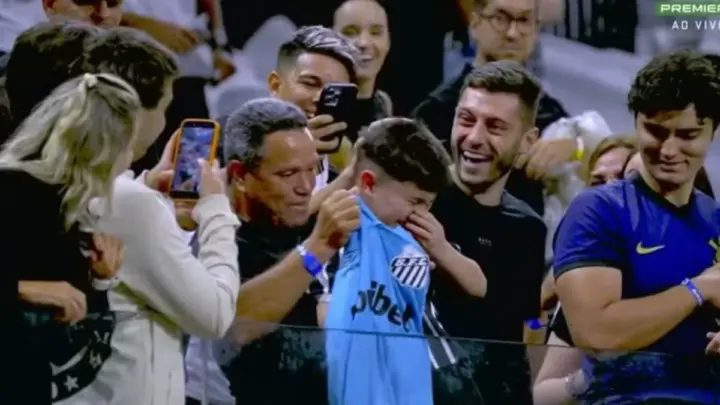 Corinthians repudia agressão contra criança que recebeu camisa de Neymar