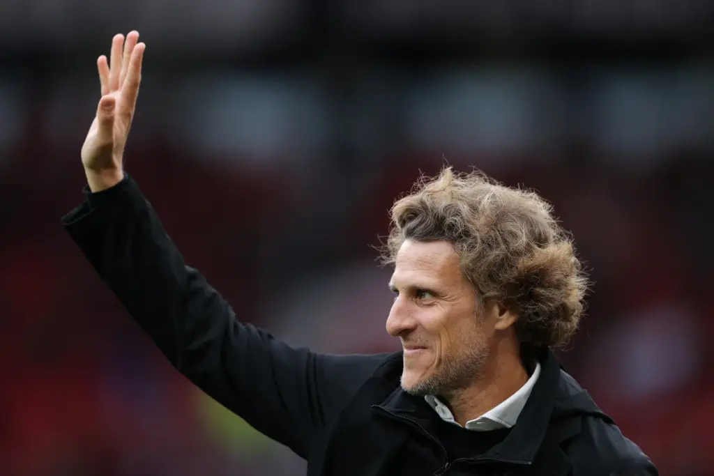 Diego Forlán é anunciado como técnico do Uruguai após queda de Bielsa