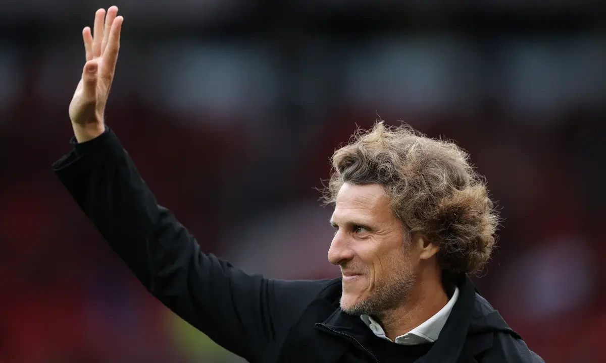 Diego Forlán é anunciado como técnico do Uruguai após queda de Bielsa