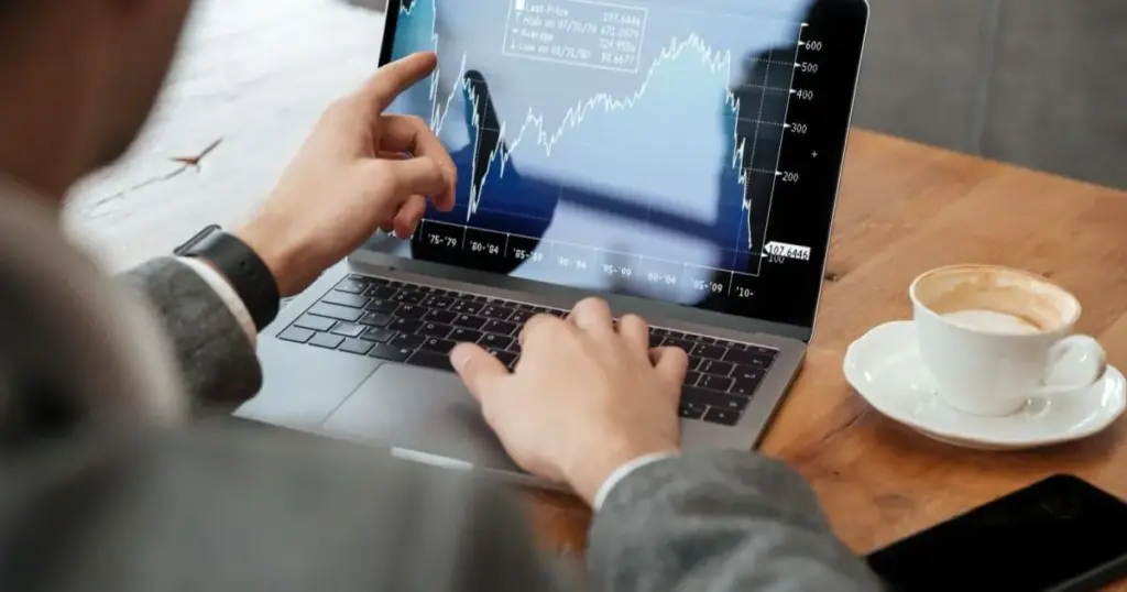 Investidores estrangeiros voltam aos mercados emergentes em julho, diz IIF