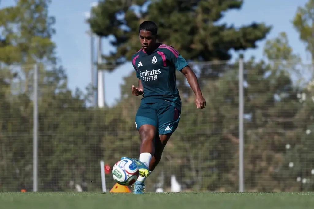 Endrick continua sem treinar e segue como dúvida no Real Madrid