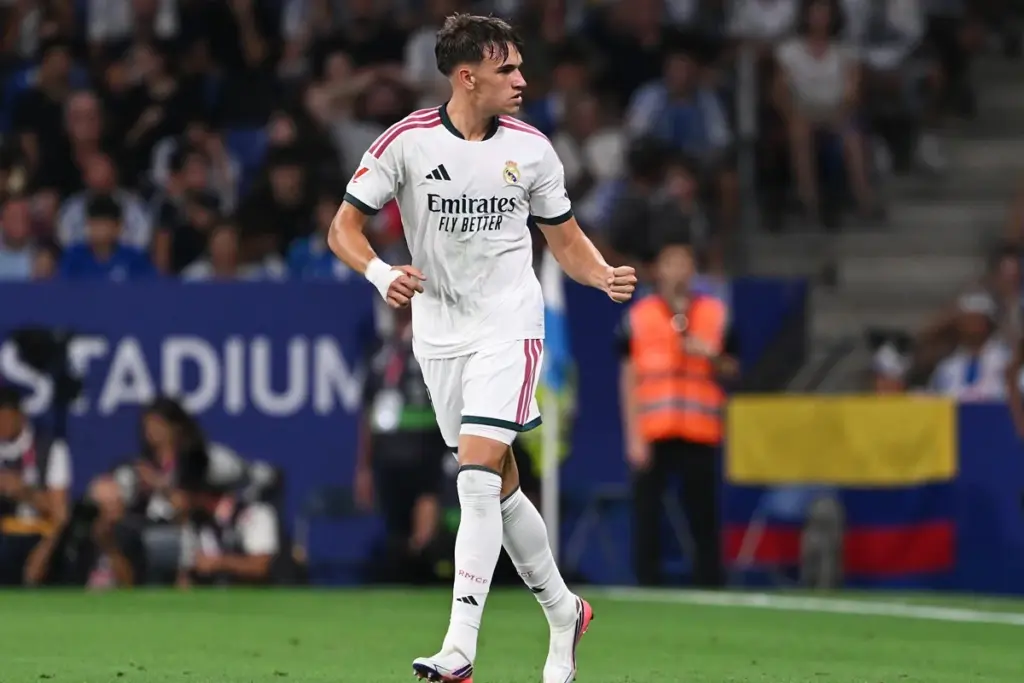 Espí marca no fim e Real Madrid vence Espanyol em estreia na temporada