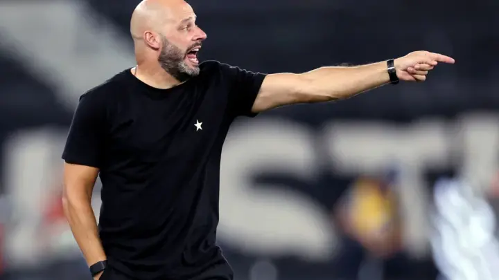 Franclim Carvalho critica atuação do Botafogo contra o Fluminense