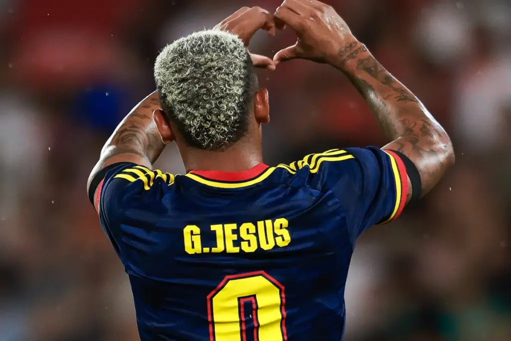 Gabriel Jesus marca em goleada do Arsenal sobre o Girona