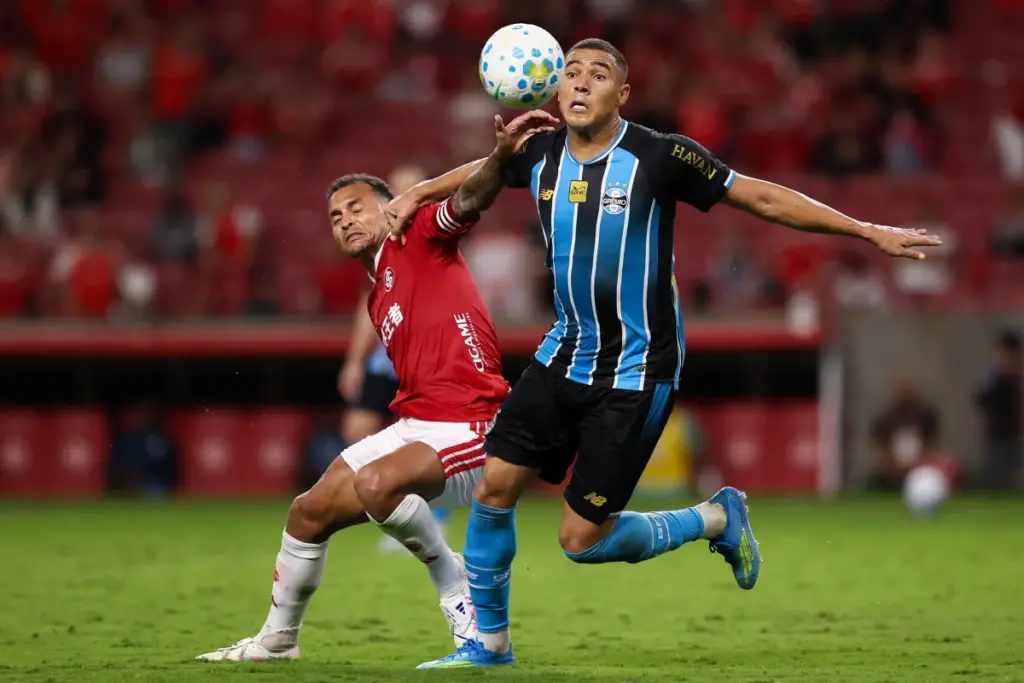 Gre-Nal fora dos campos: rivais lutam contra Z-4 na 22ª rodada