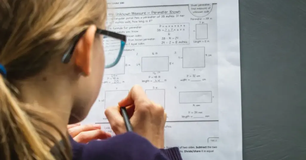 Dificuldade no ensino de matemática ameaça avanço do Brasil em tecnologia