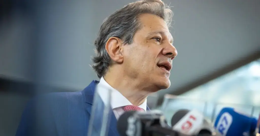 PM abre investigação sobre suposta perseguição a motorista de Haddad