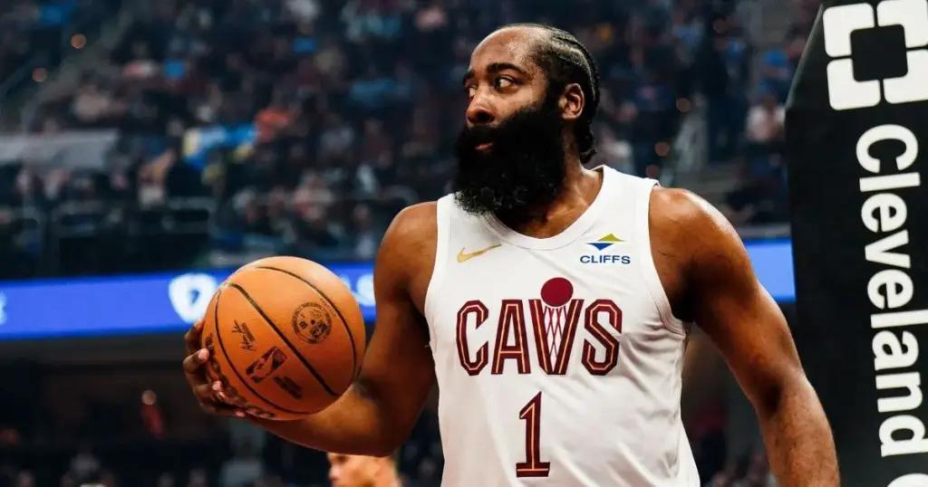 Justiça dos EUA arquiva acusação por porte de arma contra James Harden