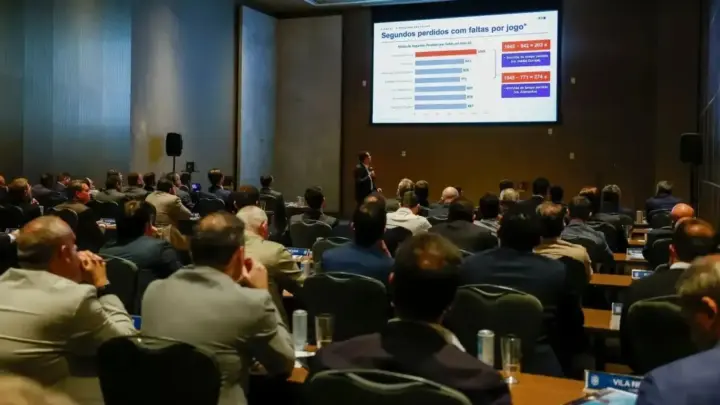 “Lei Vini Jr.” e mais oito: conheça as novas regras aprovadas pela CBF
