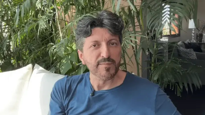 Com perda parcial da visão, Lito Sousa é liberado para home care