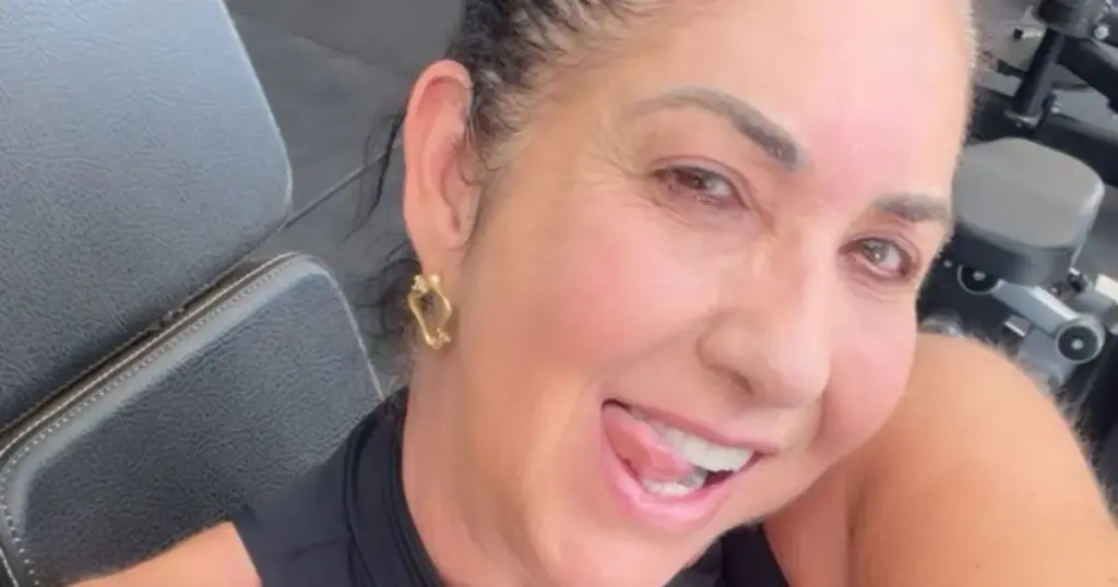 Mãe de Virginia Fonseca sensualiza em tarde de malhação: “Deixa ela”
