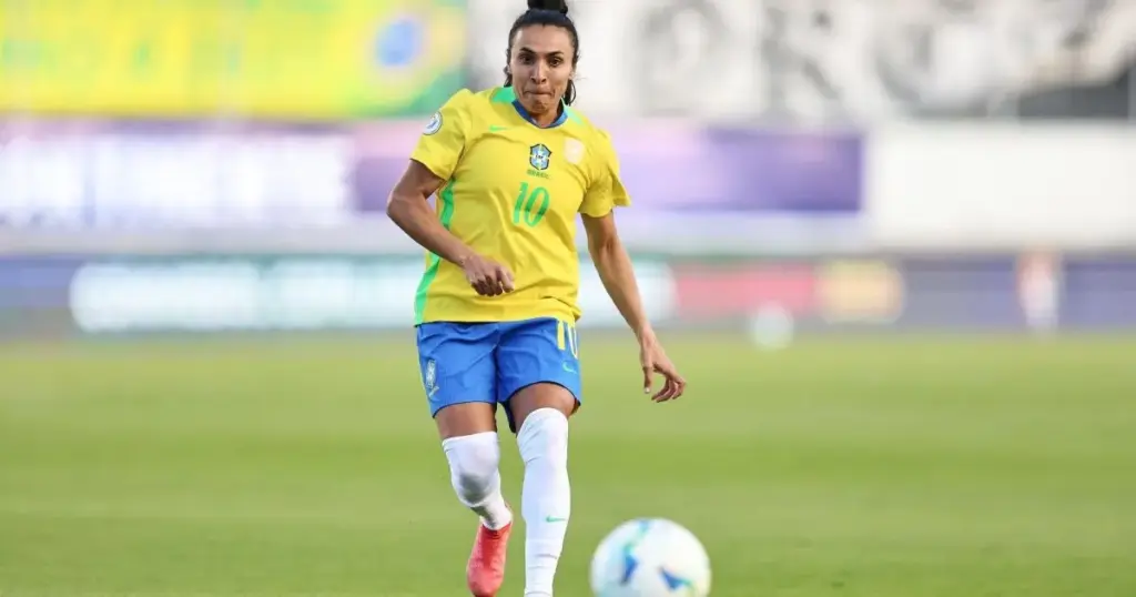 Marta descarta aposentadoria antes da Copa de 2027: “Sei dos meus limites”