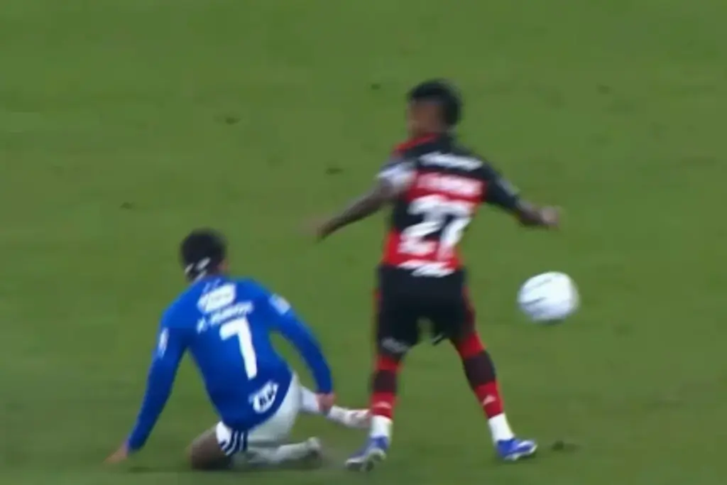 Matheus Henrique teve medo de ser expulso em lance com Bruno Henrique