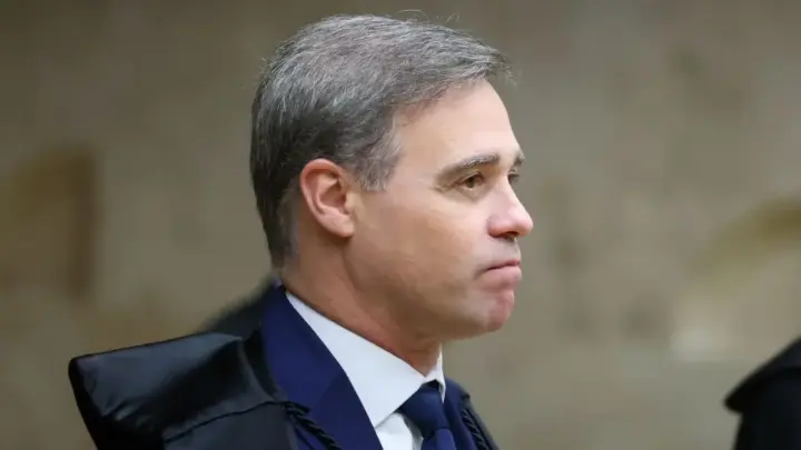 Mendonça nega retirar vídeo de Flávio que associa PT a facções