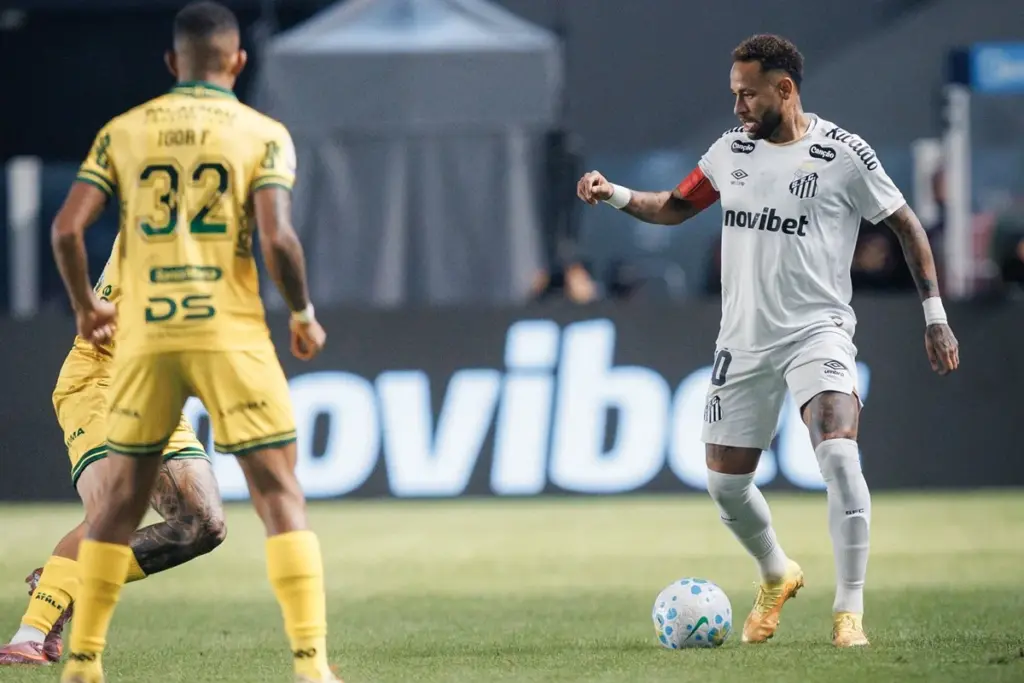 Neymar é poupado de treino do Santos nesta sexta (28/8) por quadro gripal