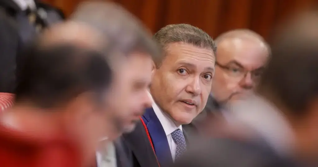 Nunes Marques rejeita enviar a Mendonça ação do PT contra site “Direita Já”