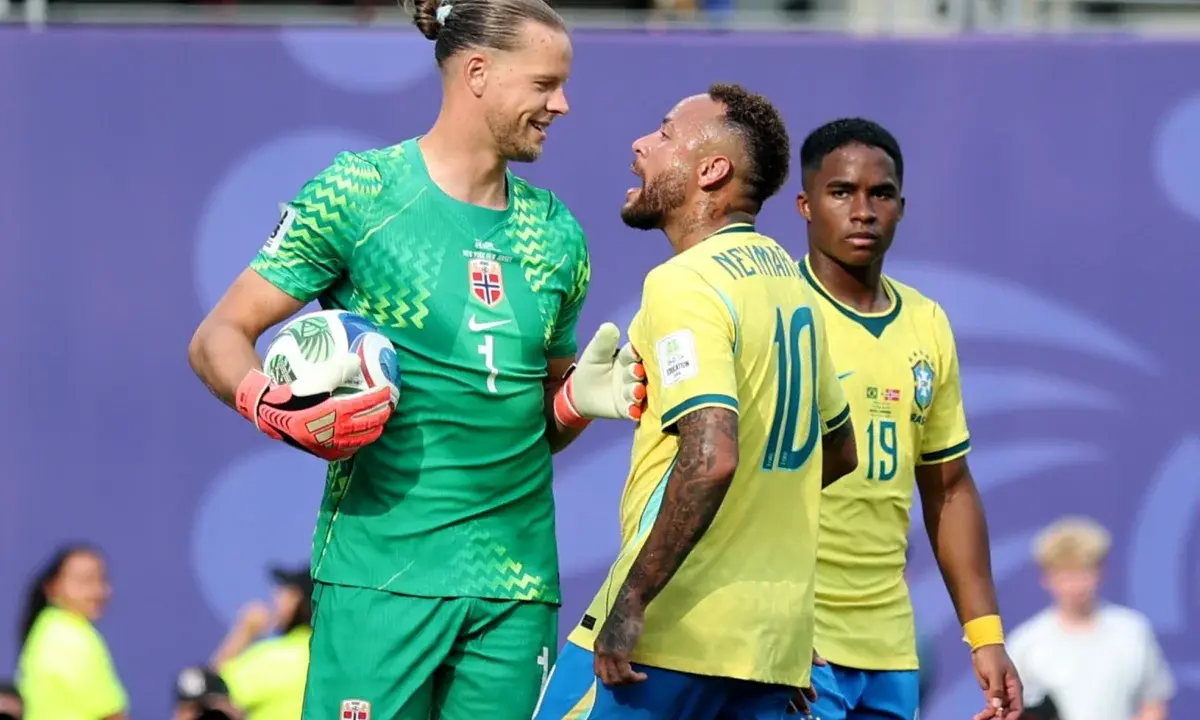 Nyland, algoz do Brasil na Copa do Mundo, retorna ao RB Leipzig