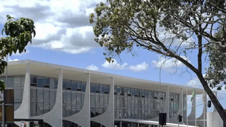 Análise: Desgaste com “vizinhos” ameaça área de influência do Brasil