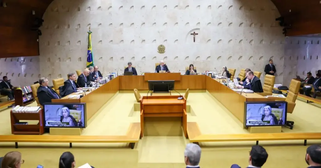 STF deveria atuar como tribunal de recursos, diz advogado sobre Moraes