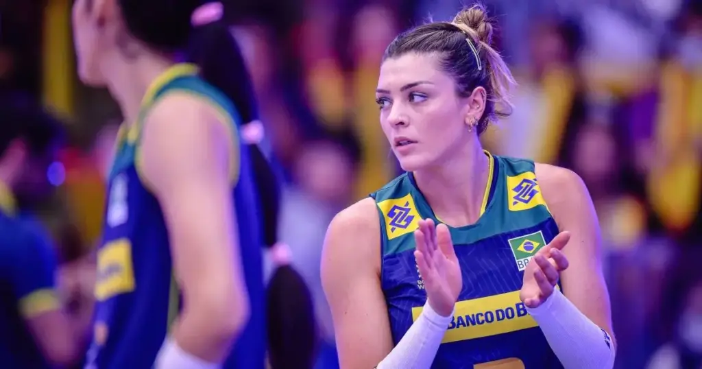 Rosamaria defende Tiffany e critica decisão da CBV